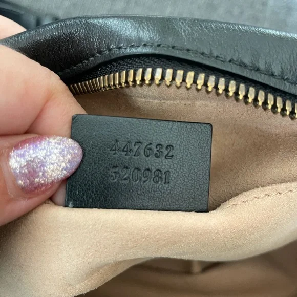 GUCCI GG Marmont small matelassé camera bag black - Picture 13 of 15